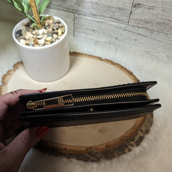 Marc Jacobs Wallet - Picture 5 of 10